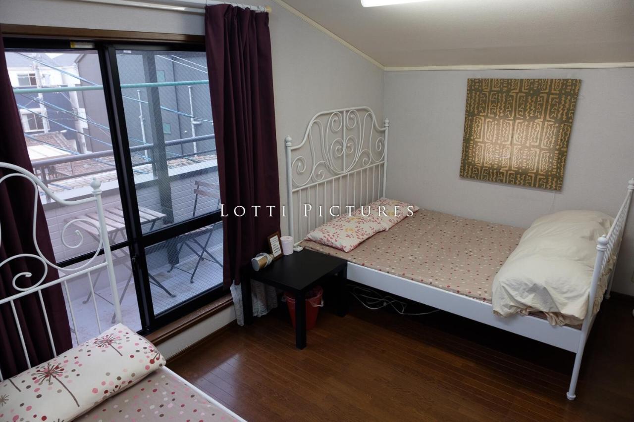 Tammy Hostel Villa Osaka Exterior photo
